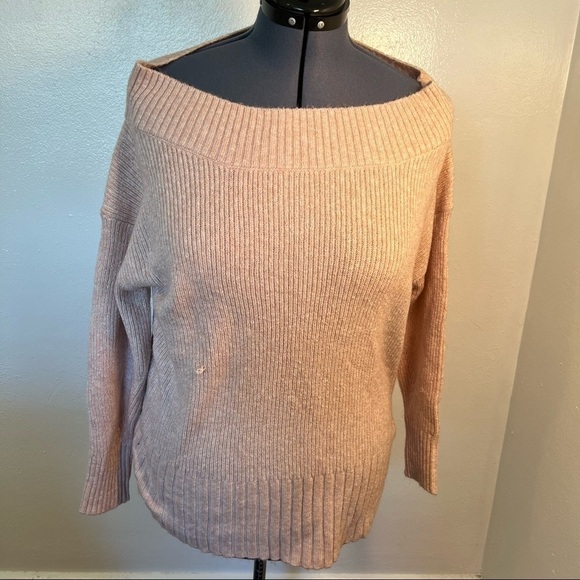 Chelsea28 Off Shoulder Sweater Pink Smoke - Picture 2 of 8